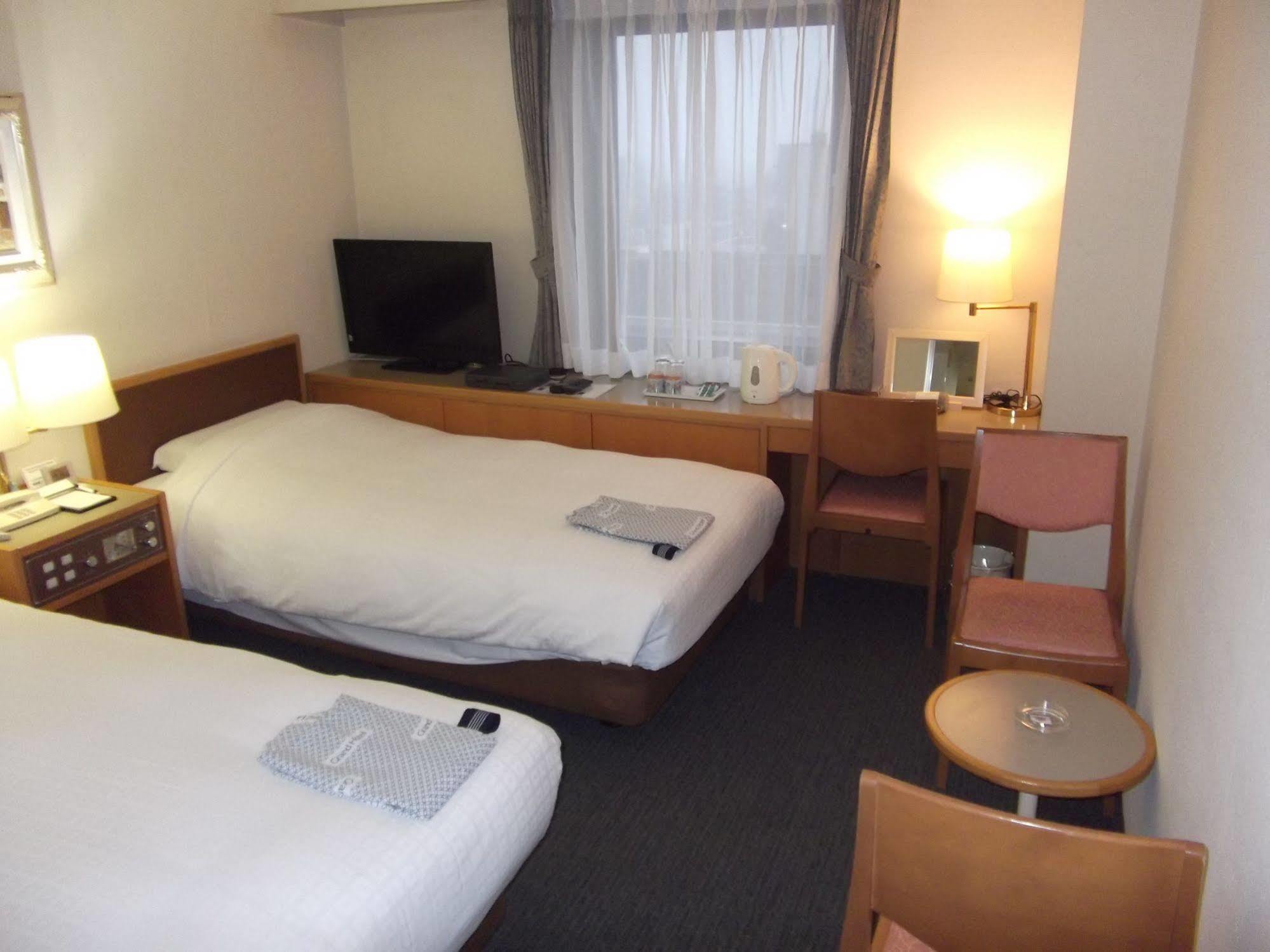 Ichikawa Grand Hotel Eksteriør billede