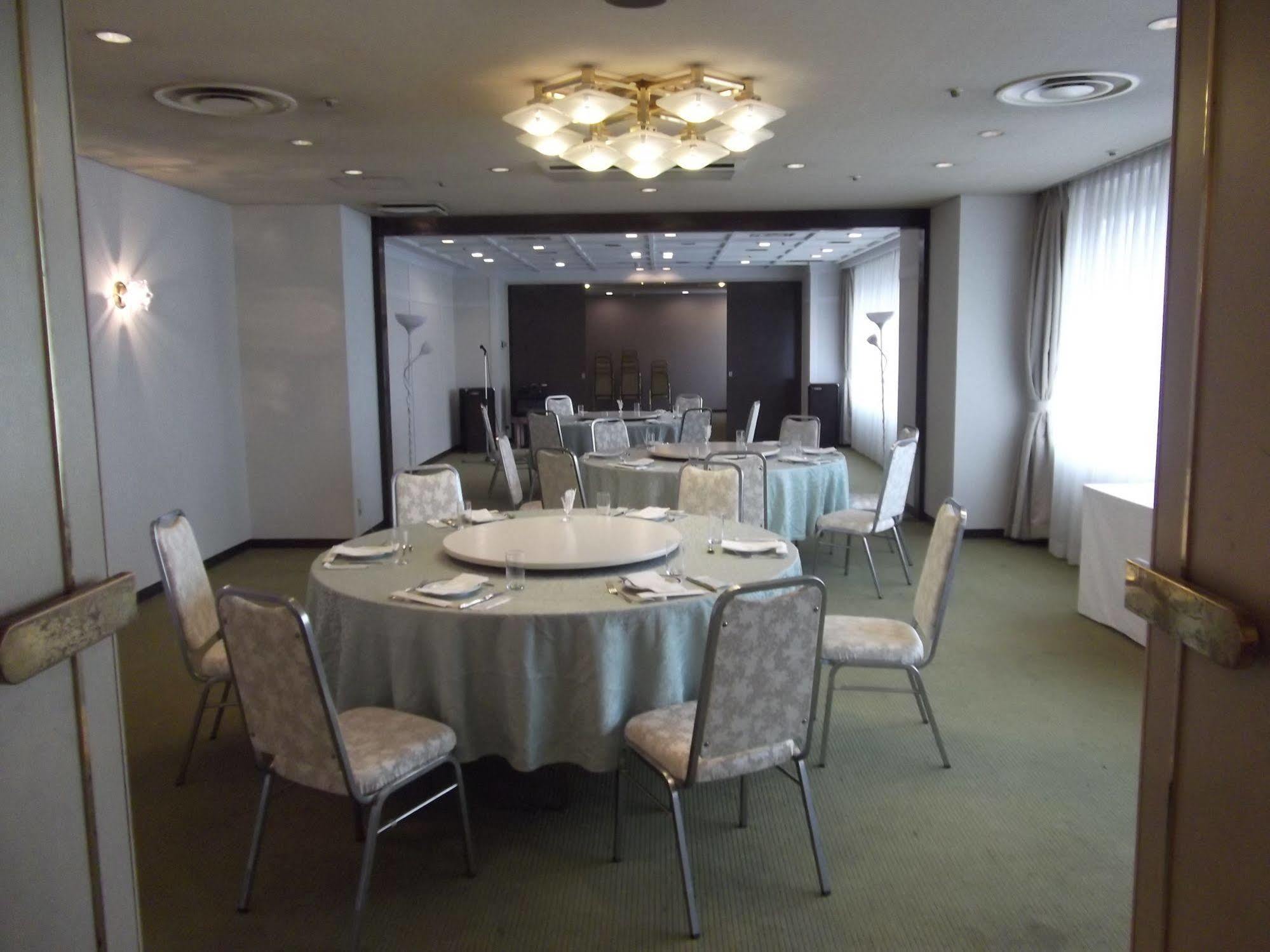 Ichikawa Grand Hotel Eksteriør billede